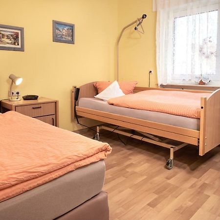 Regenbogen-Appartement Bad Krozingen Buitenkant foto